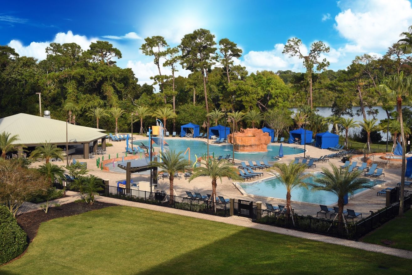 Wyndham Lake Buena Vista resort pool complex